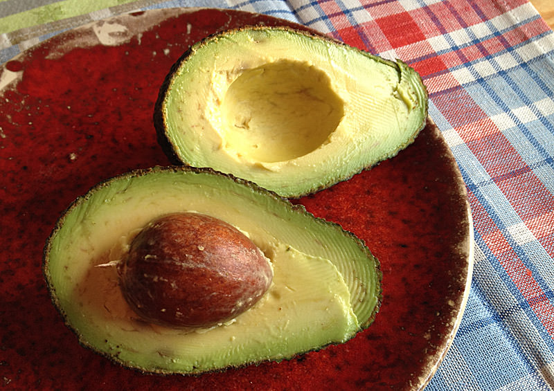 Ja, der Avocadokern ist essbar Rezepte und Tipps rolfkocht.de kochen,