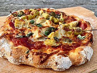 Die perfekte Pizza: Luftig, locker und leicht - Pizzateig Grundrezept, wie beim Italiener