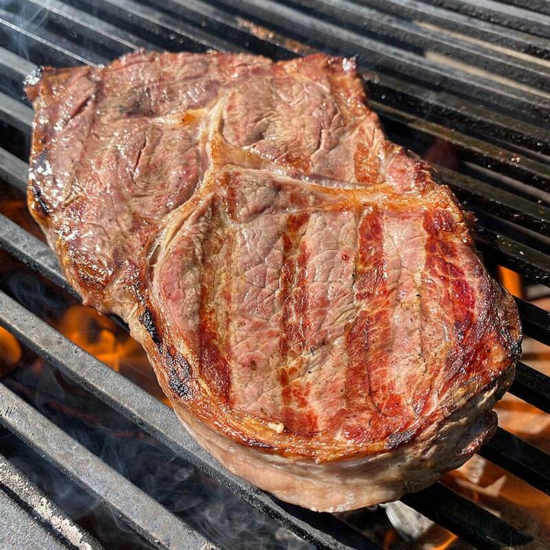 Rindersteak richtig grillen | rolfkocht.de - kochen, backen &amp; genießen